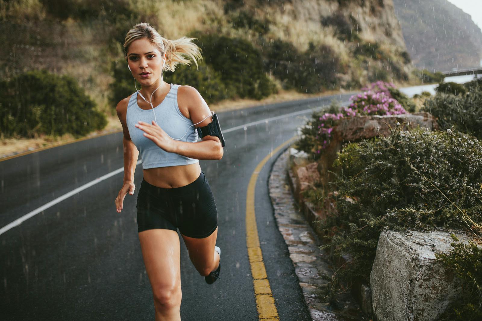 21 किलोमीटर मैराथन प्रशिक्षण योजना: रनटोपिया आपको समाप्ति रेखा की ओर दौड़ने में मदद करता है